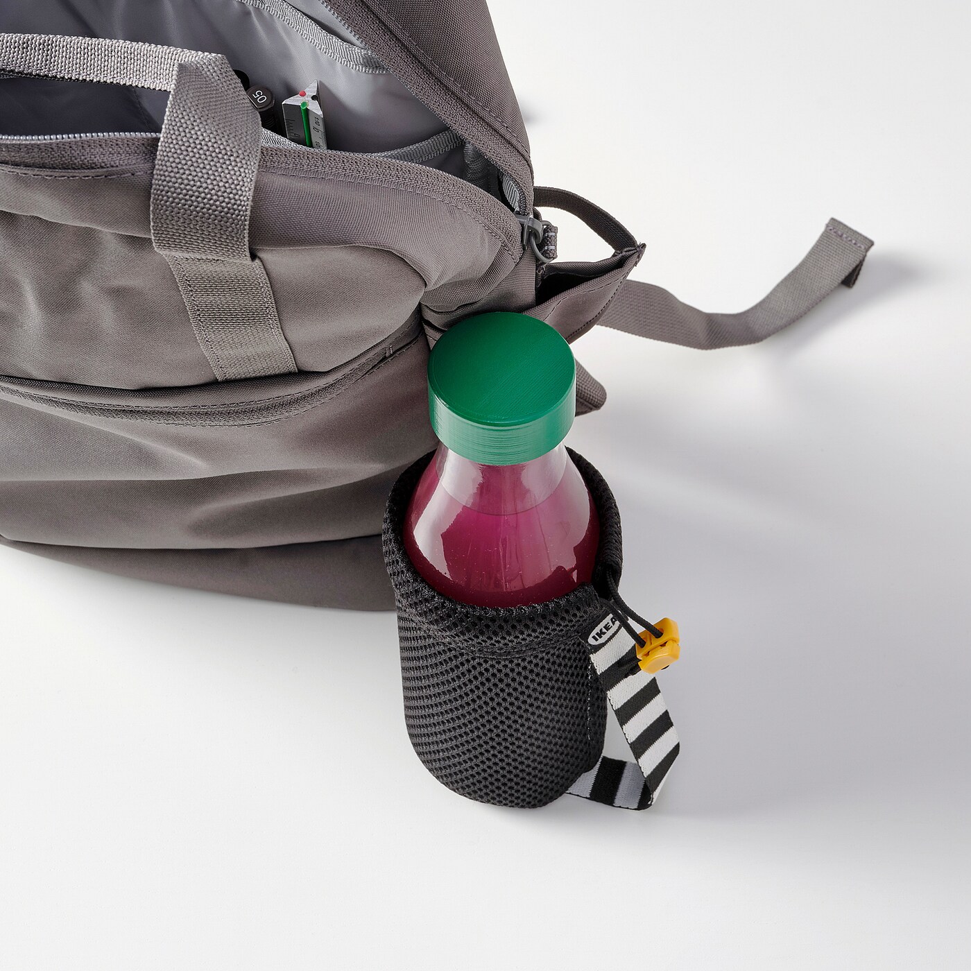spartansk-water-bottle-clear-glass-green__1062056_pe850636_s5