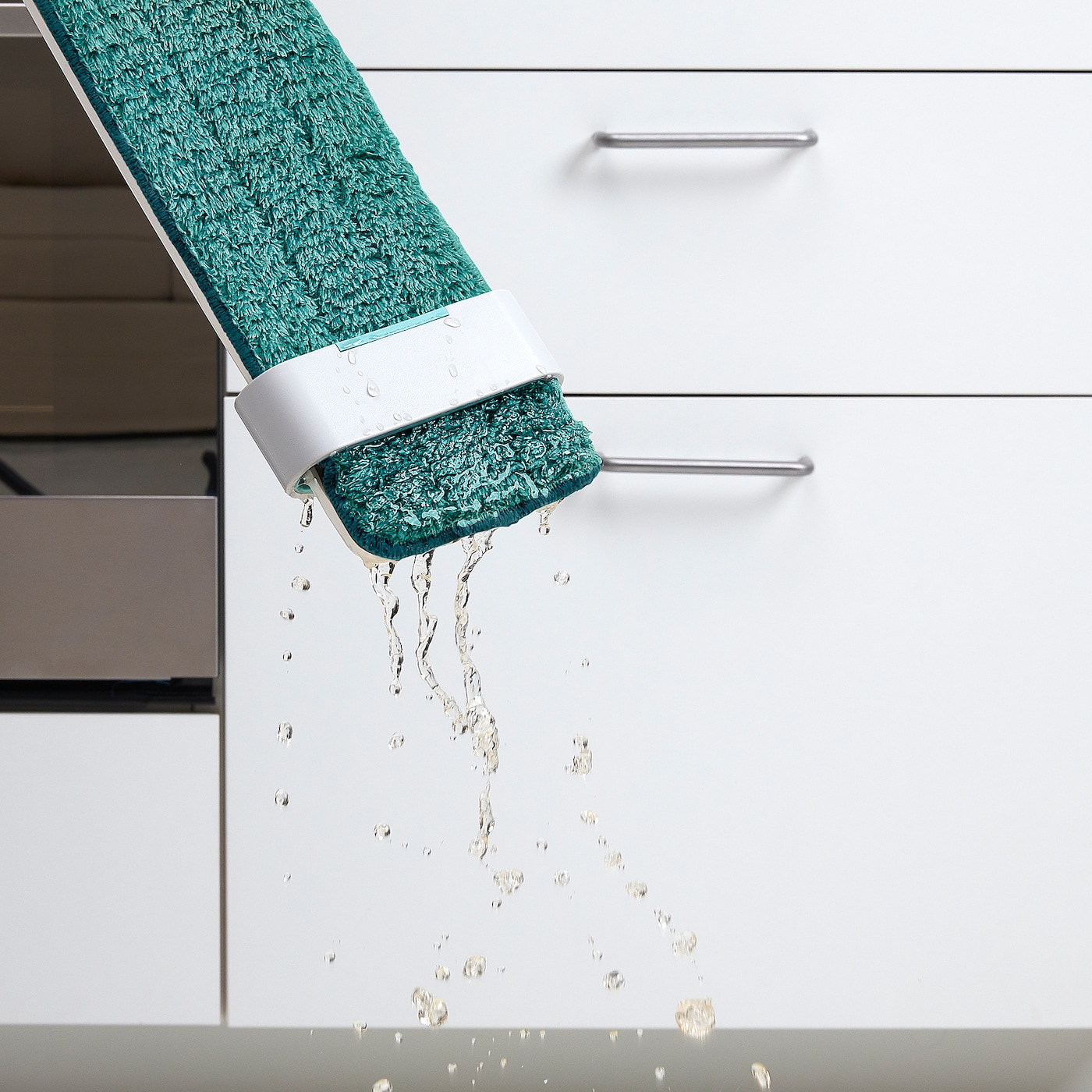 pepprig-squeeze-clean-flat-mop__1023610_pe833194_s5